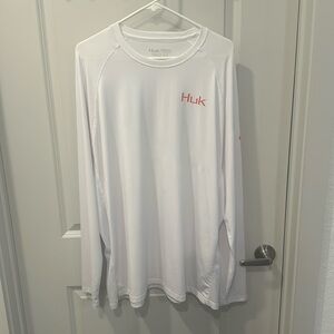 Huk like new. Size XXL